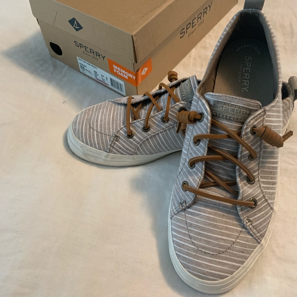 Sperry Crest Vibe Sneakers